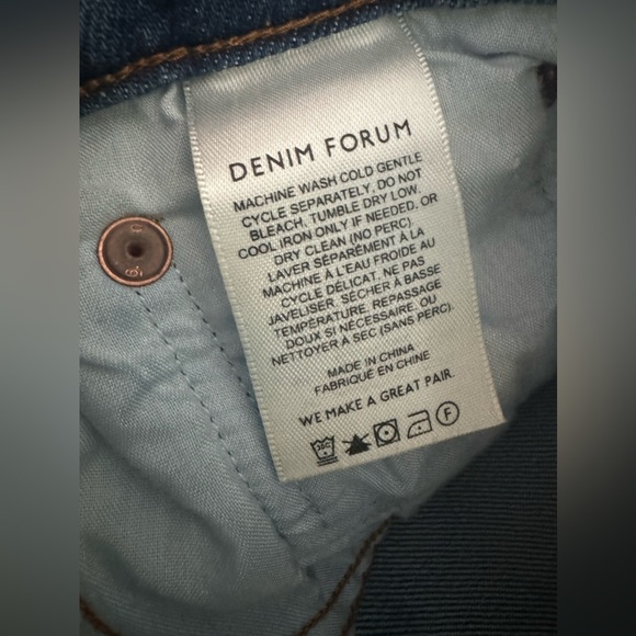 Aritzia Denim Forum the Arlo Hi-Rise Straight Jean - Picture 6 of 10